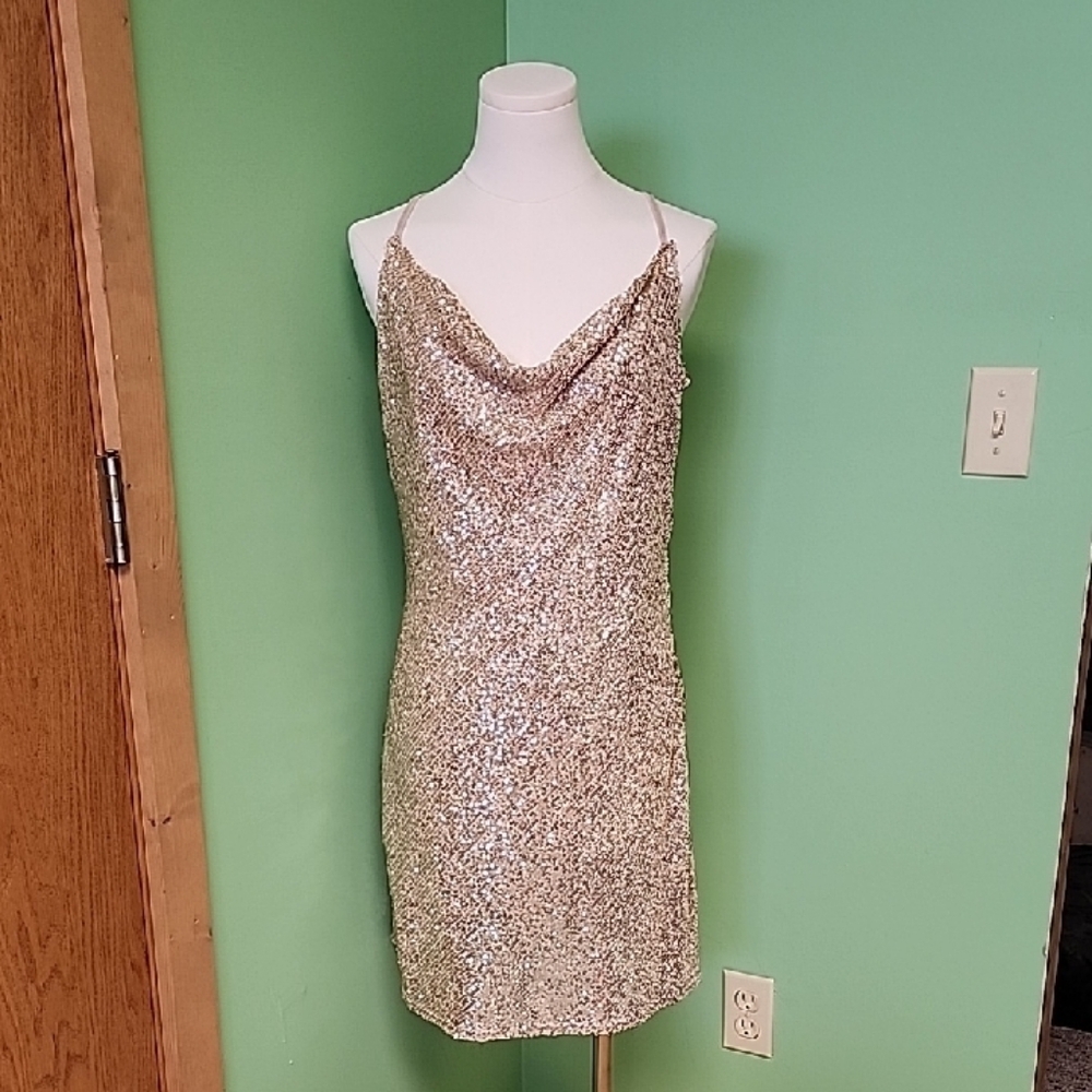 NWT, BCBGeneration, M, Elegant Gold Sequin Dress
